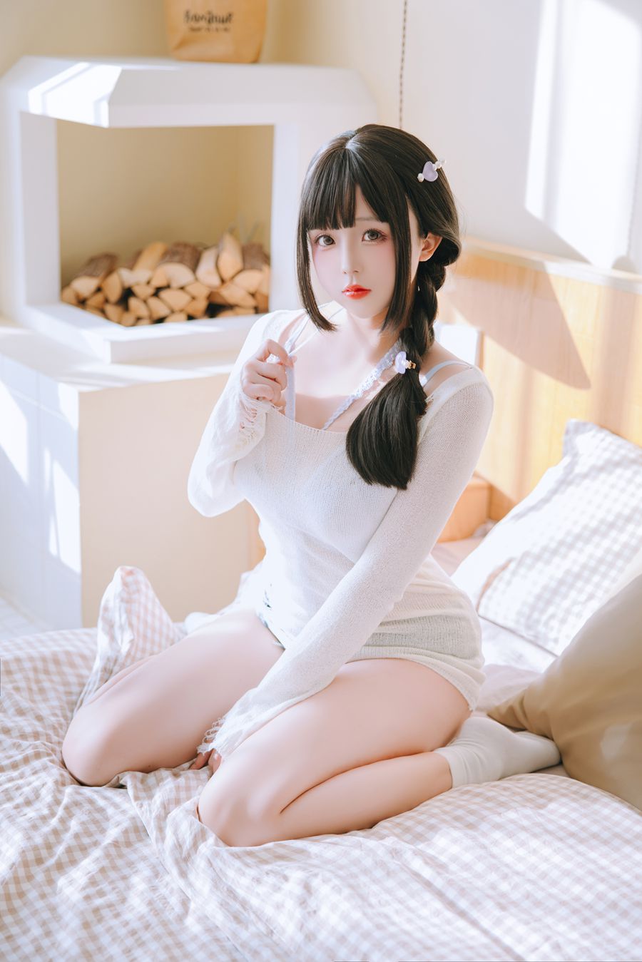 椎名莜(日奈娇)No.098 – 牛仔裤人妻 [83P]-图云谷